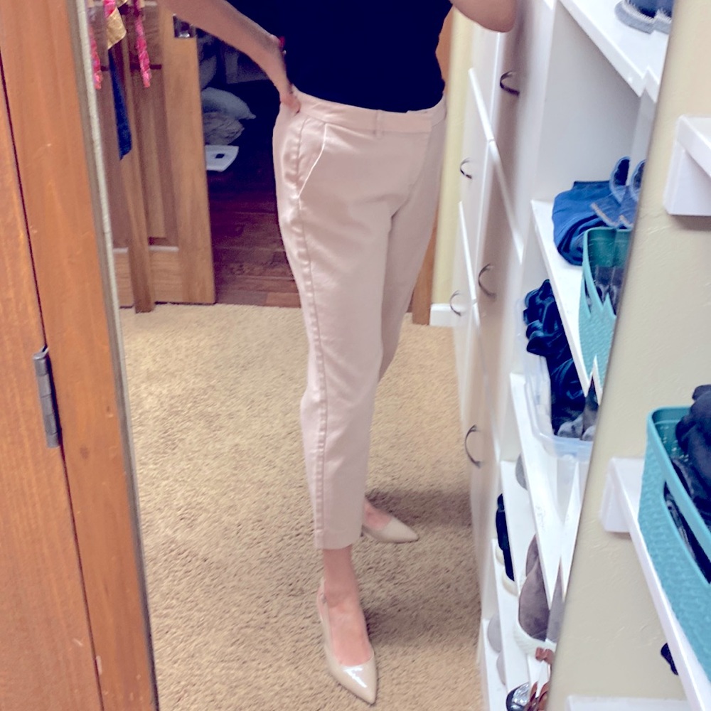 Old Navy cropped pants size 14 pale Pink